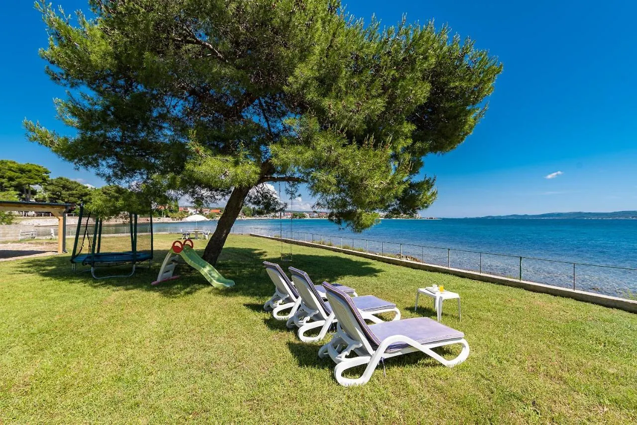 Beach Apartments Villa Kaya Sukošan Chorvatsko