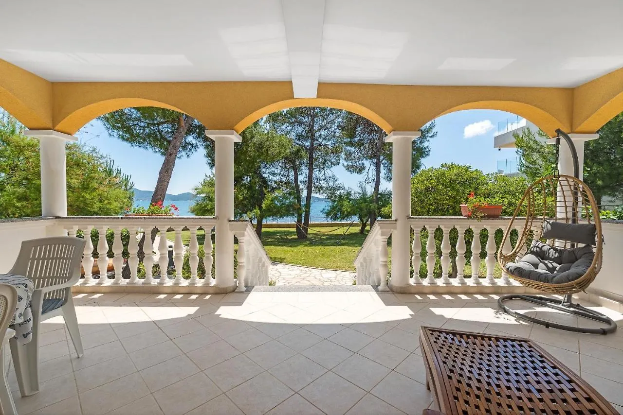 Beach Apartments Villa Kaya Sukošan Chorvatsko
