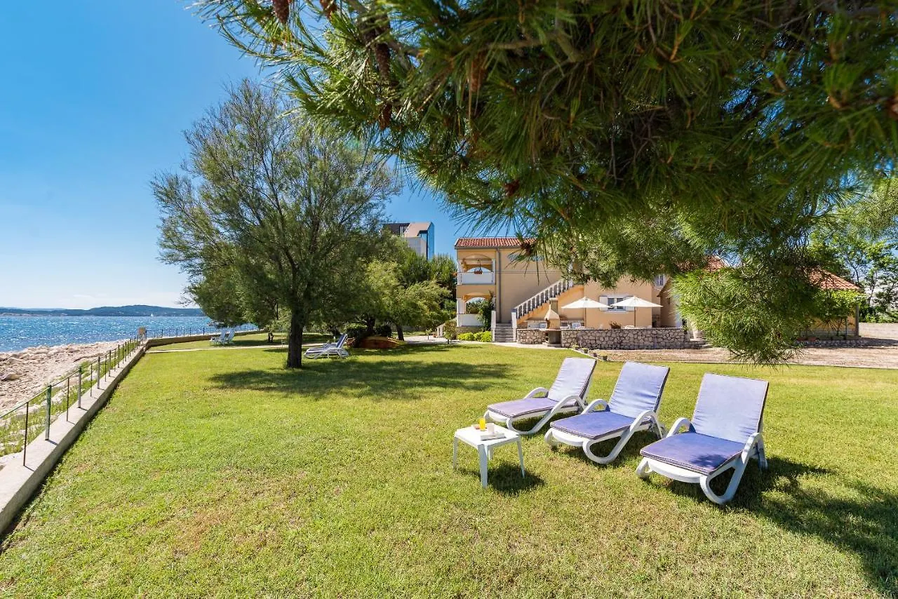 Beach Apartments Villa Kaya Sukošan Chorvatsko