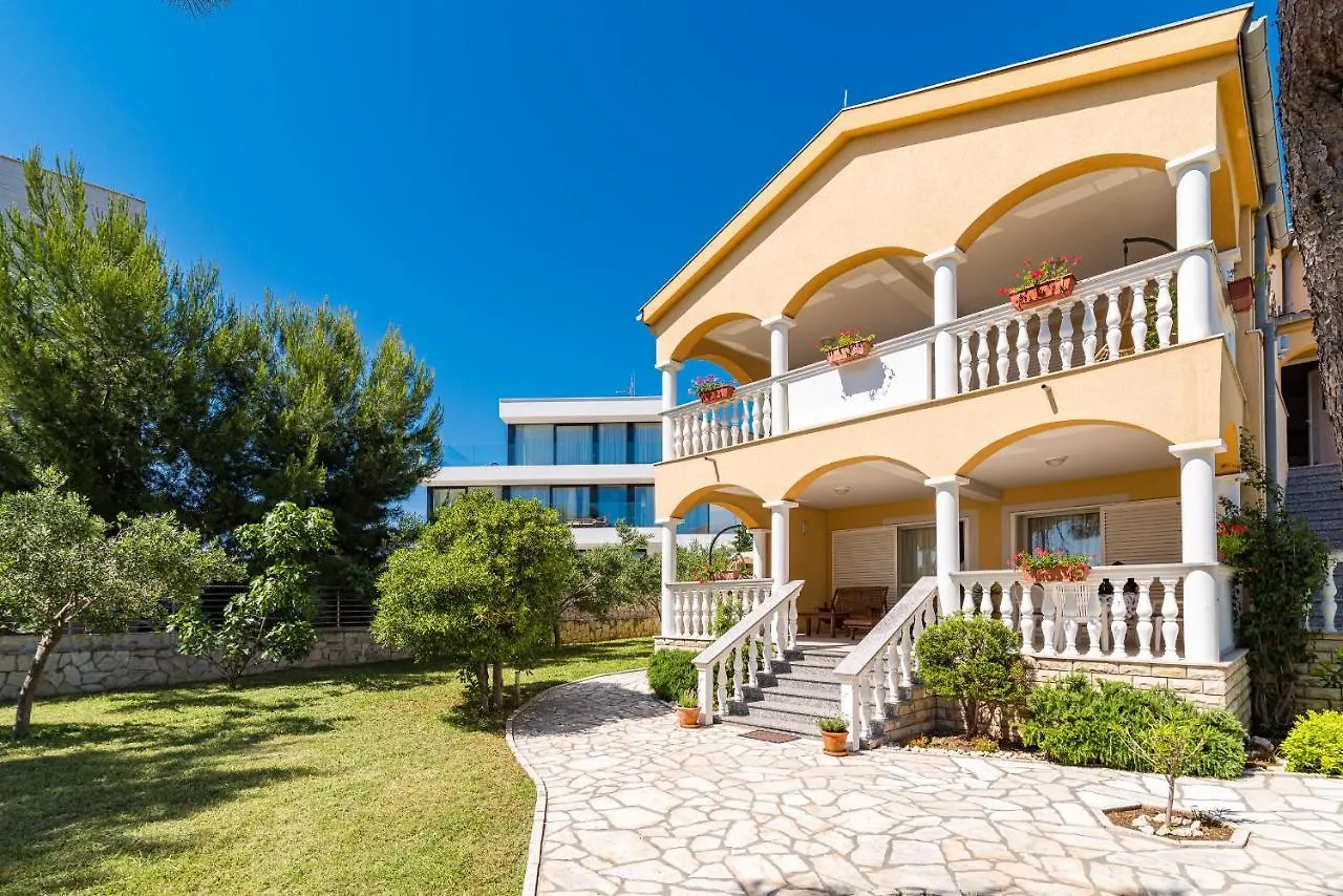 Beach Apartments Villa Kaya Sukošan