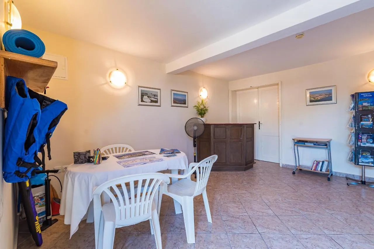 Beach Apartments Villa Kaya Sukošan 0*,  Chorvatsko